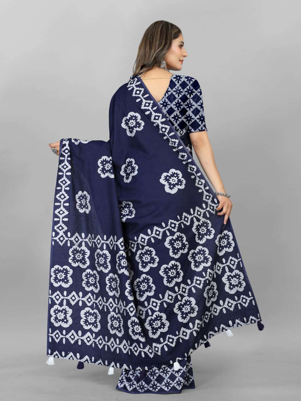 Stylish Hand Wax Batik Saree