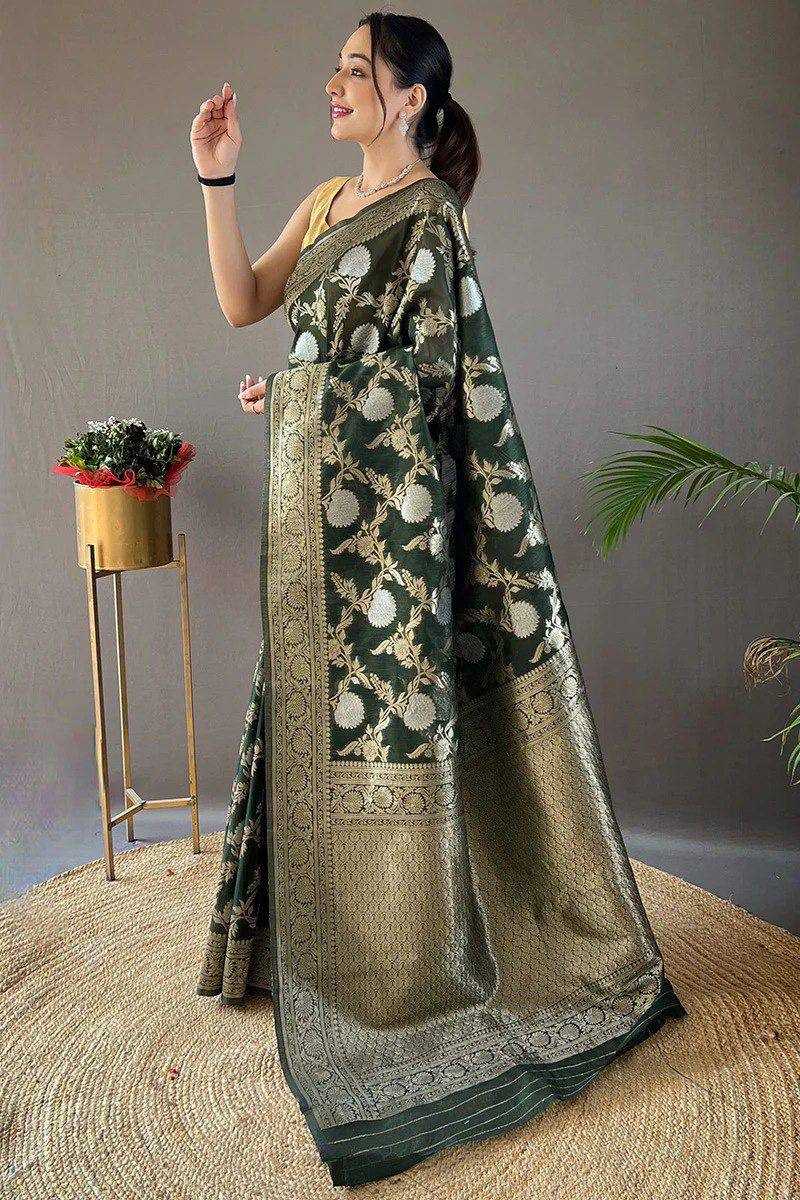 Traditional Silk Saree With Zari Border